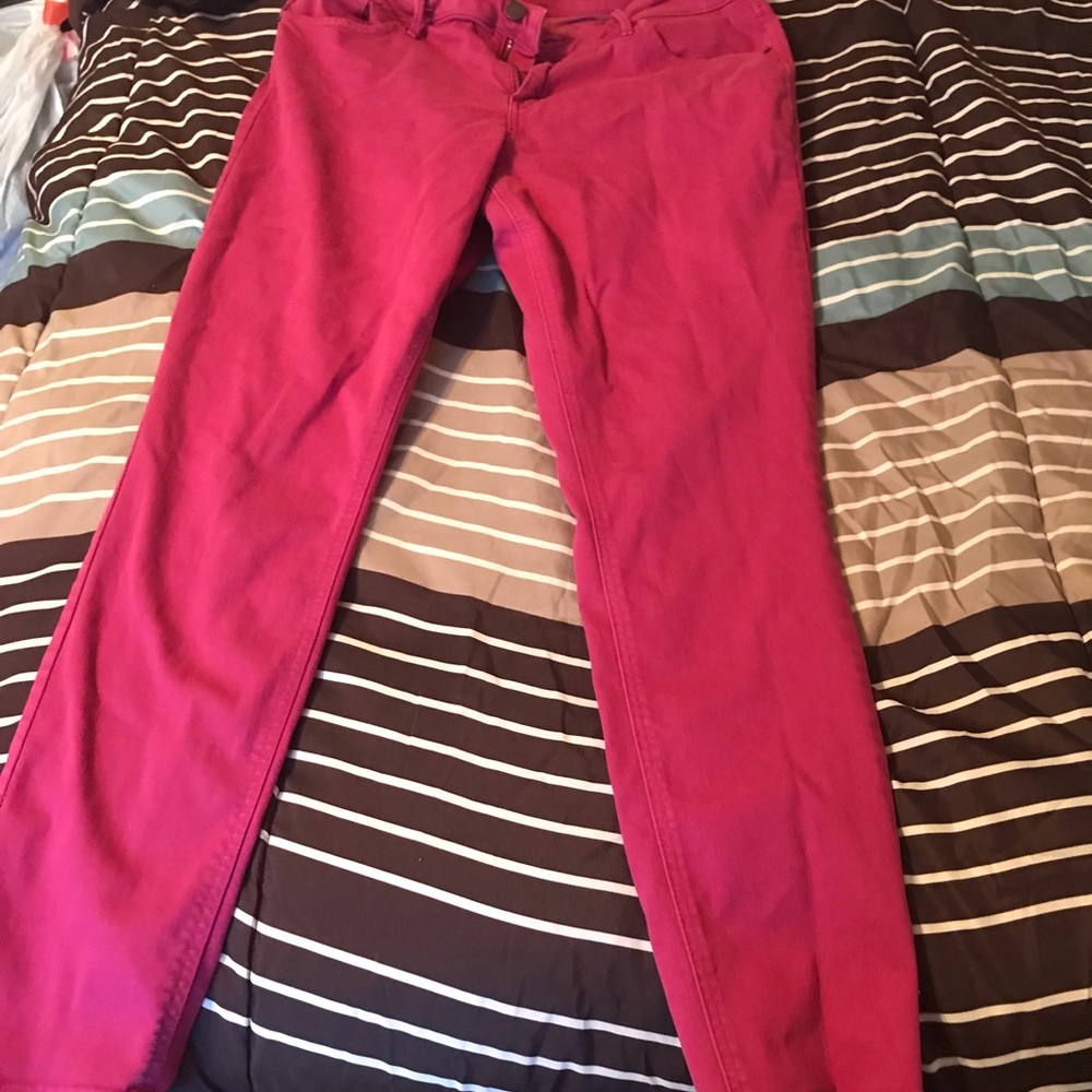 Fuchsia skinny jeans